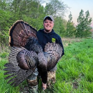 Wisconsin Spring Turkey Hunt 2021 | Frustrating Long Beards!!!