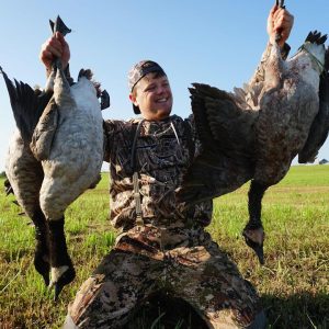 Wisconsin Early Goose Hunt 2021 | Where Are ALL The Geese?!?!