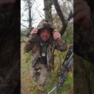 Easy to pack. Easy to stash. When the weather shifts, you’ll be glad TideWe rain suit is with you.