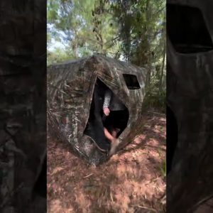 Big blind. Fast setup. More room to hunt. VisMax makes group hunts easier with space for 3–4 hunters